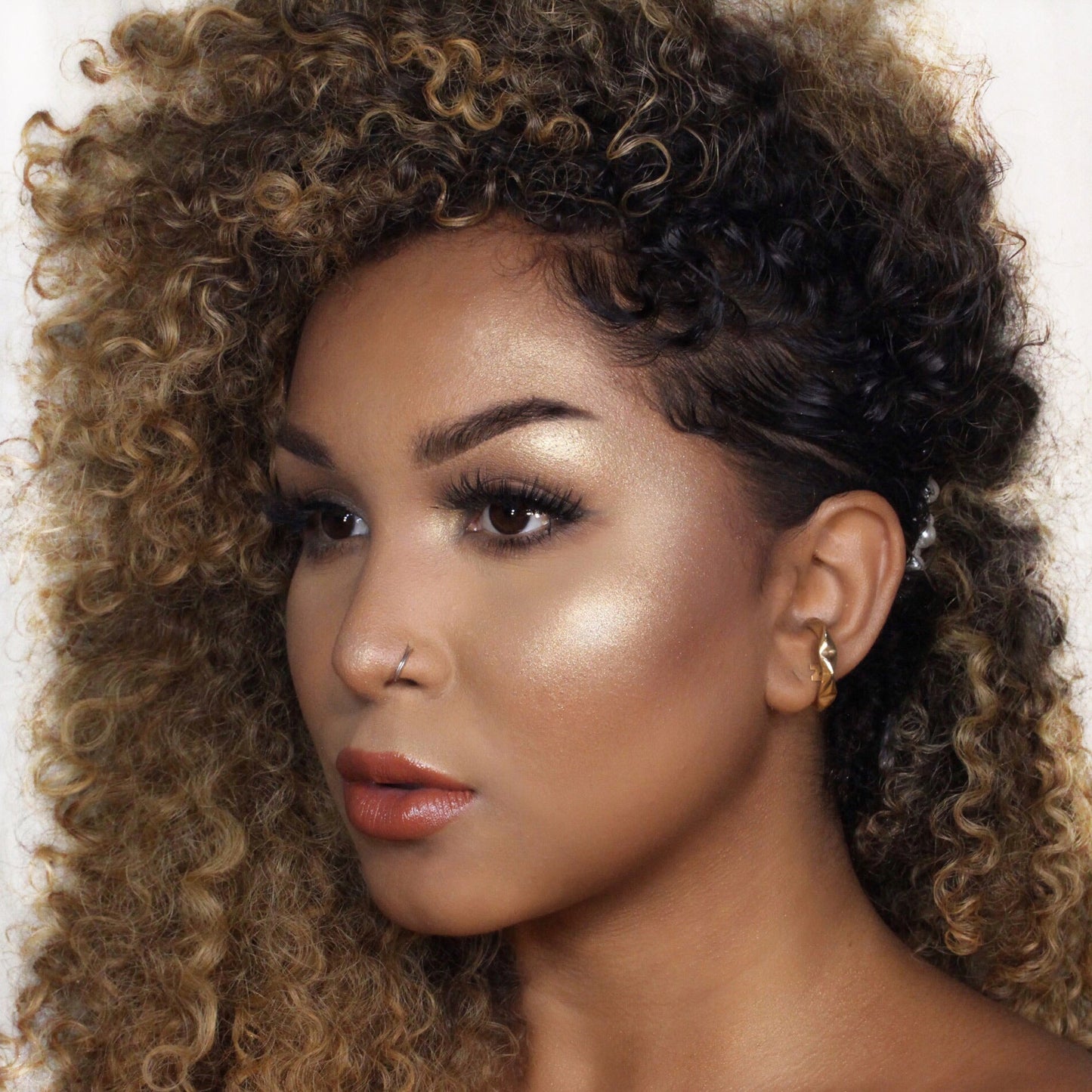 The Balm - LET'S BOLT HIGHLIGHTER