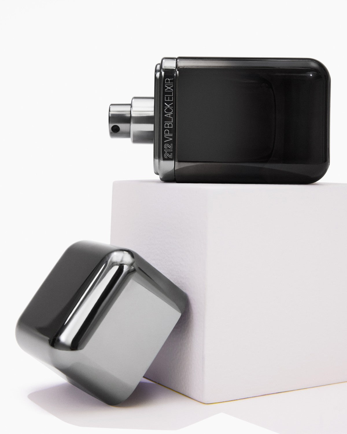 CAROLINA HERRERA - 212 VIP BLACK ELIXIR EDP