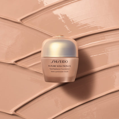 SHISEIDO - FUTURE SOLUTION LX TOTAL RADIANCE FOUNDATION